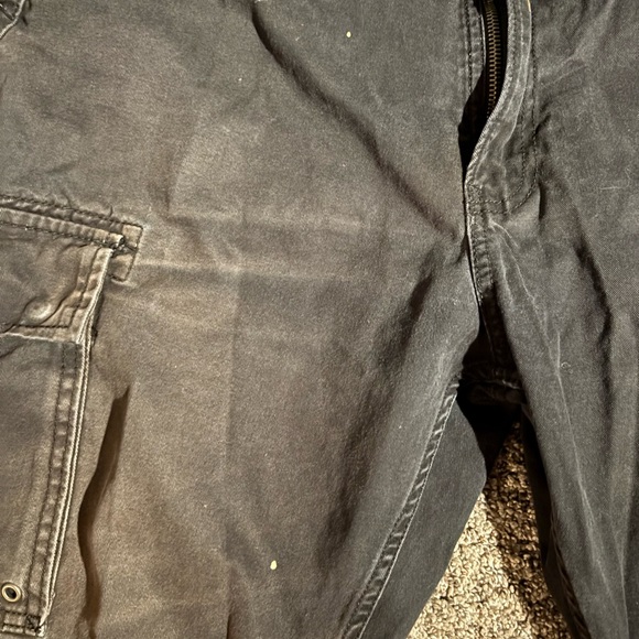 Vintage Levi’s Cargo Shorts - Picture 5 of 6